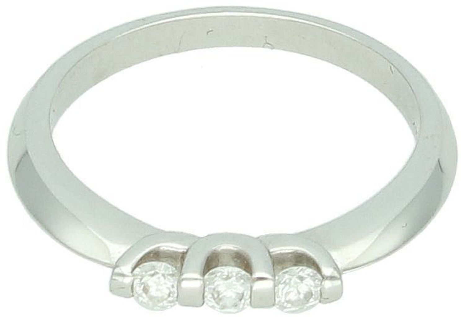 Elegancki pierścionek z białego złota próby 585, ozdobiony trzema brylantami o łącznej masie 0,20 ct, czystości P i barwie H. Idealny na prezent i wyjątkowe okazje.1.jpg